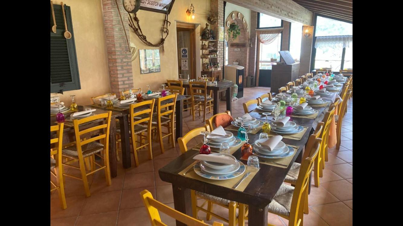 Agriturismo La Taverna Del Nonno Borzonasca Bagian luar foto