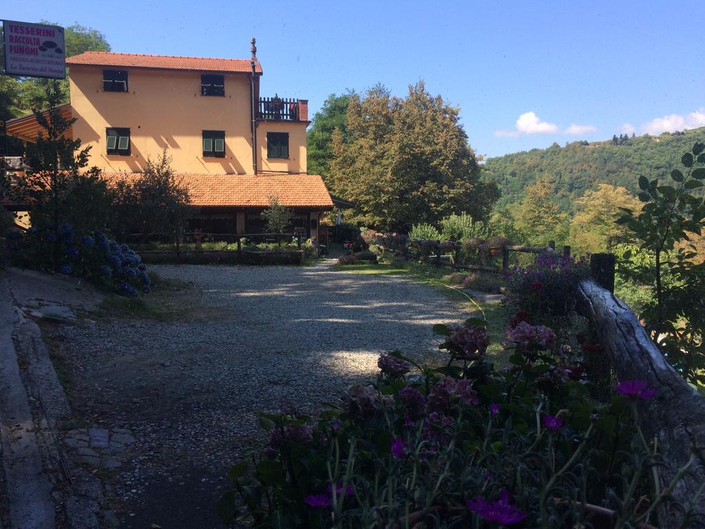 Agriturismo La Taverna Del Nonno Borzonasca Bagian luar foto