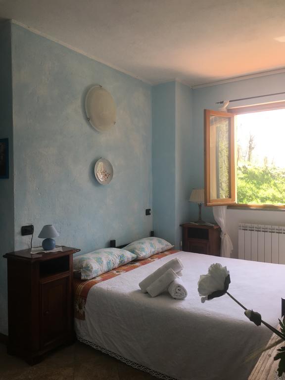 Agriturismo La Taverna Del Nonno Borzonasca Bagian luar foto