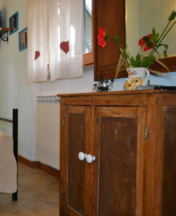 Agriturismo La Taverna Del Nonno Borzonasca Bagian luar foto