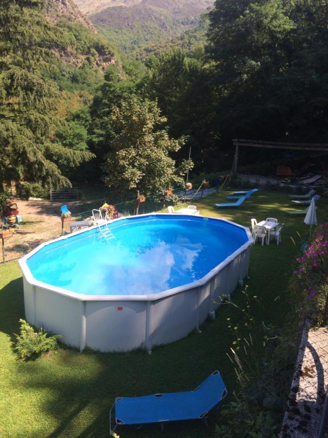Agriturismo La Taverna Del Nonno Borzonasca Bagian luar foto